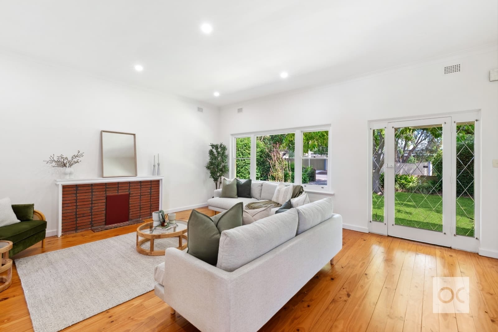 2 Norseman Avenue, Westbourne Park - Thumbnail 3