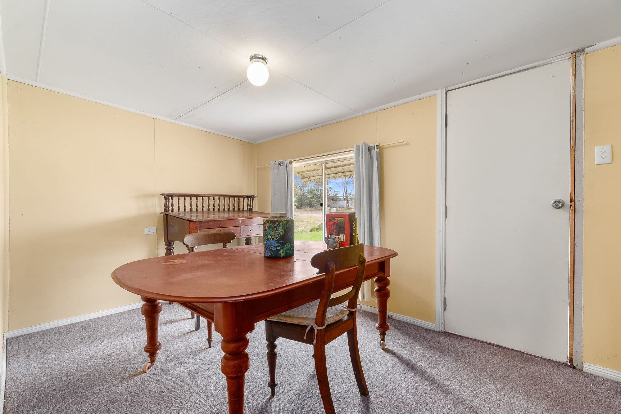 2 Myrangle Street, Yeoval NSW 2868, Yeoval - Thumbnail 4