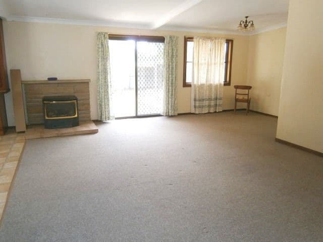 60 Mackay Street, COOTAMUNDRA NSW 2590, Cootamundra - Thumbnail 3