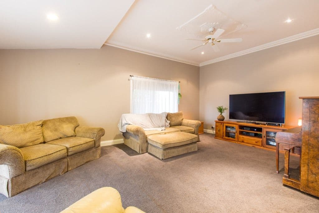 11 Kiewa Avenue, Red Cliffs VIC 3496, Red Cliffs - Thumbnail 7