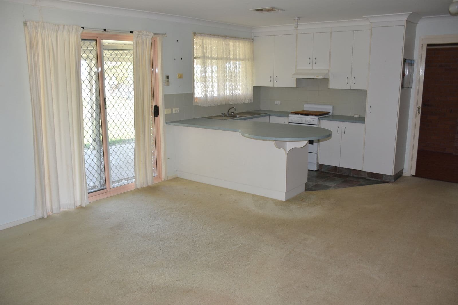 12 Loren Avenue, Moree NSW 2400, Moree - Thumbnail 4