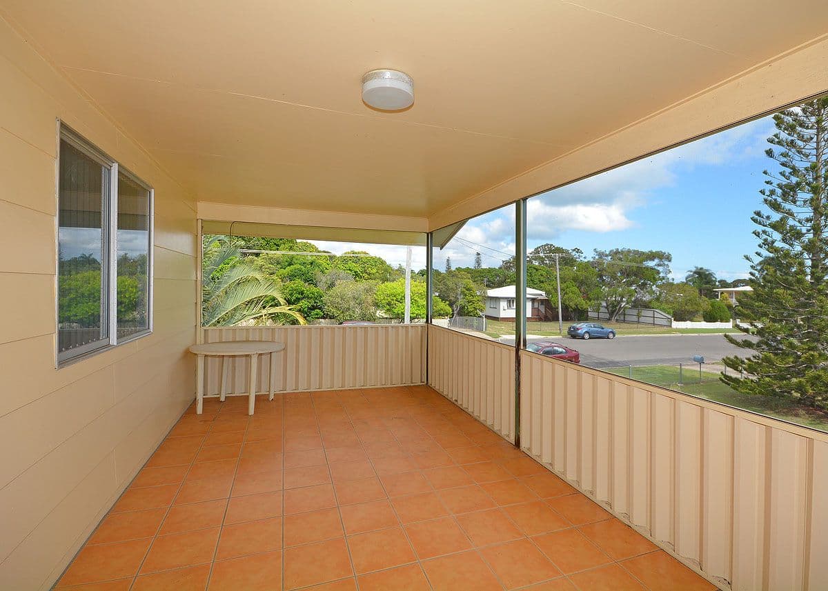 Unit 1 and 2 172 Long Street, POINT VERNON QLD 4655, Point Vernon - Thumbnail 4