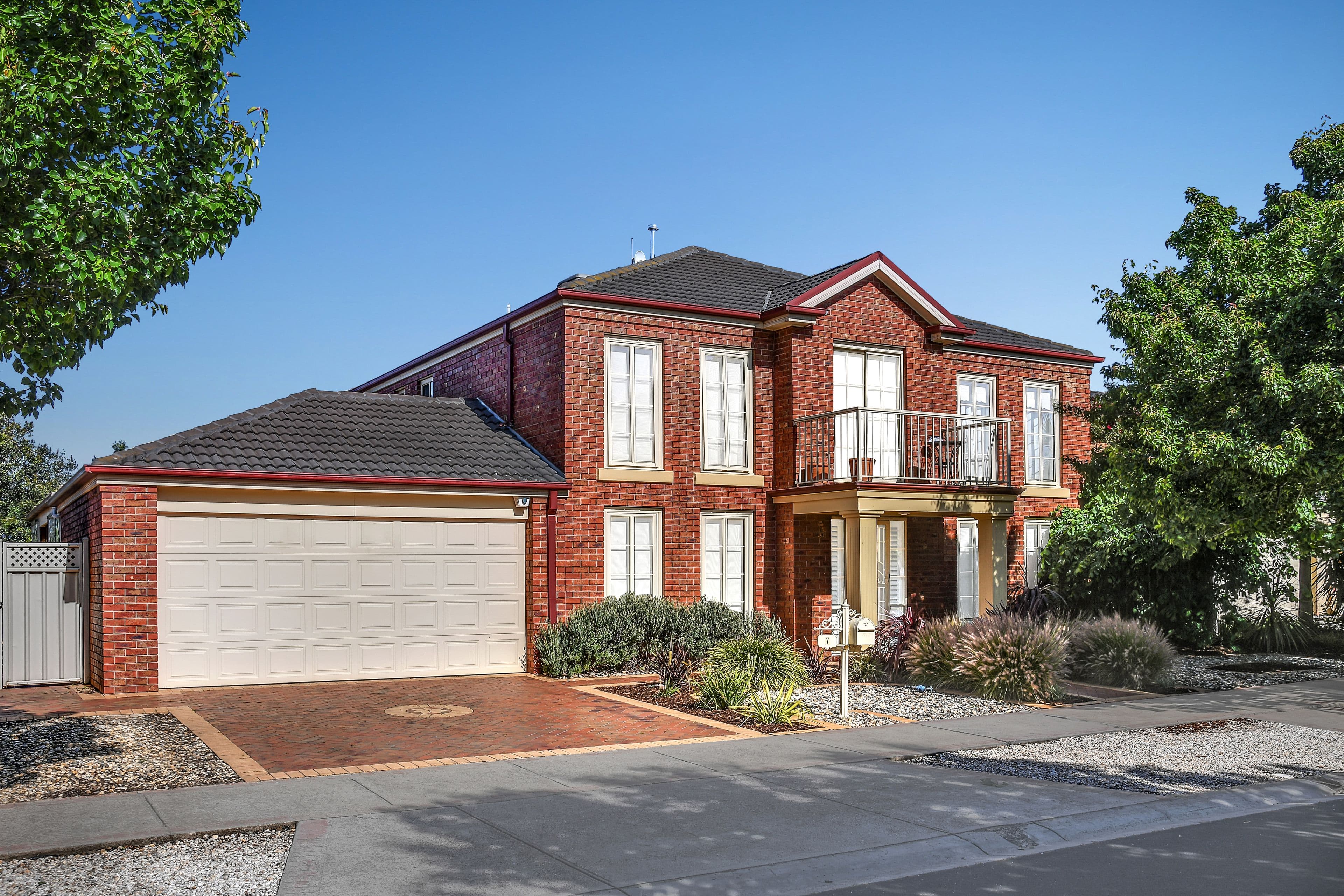 7 Risley Close, Caroline Springs VIC 3023, Caroline Springs - Image 1