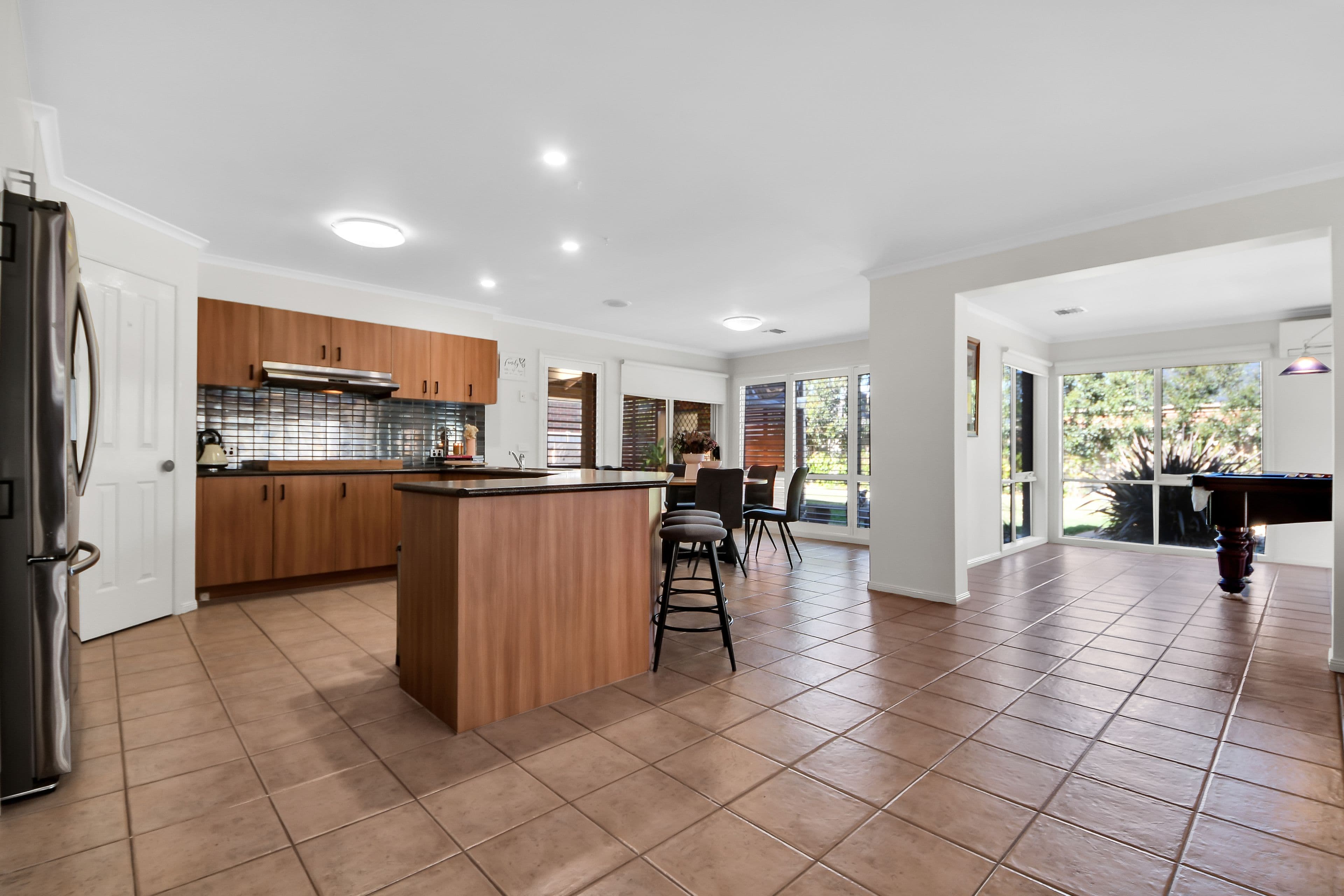 7 Risley Close, Caroline Springs VIC 3023, Caroline Springs - Thumbnail 4
