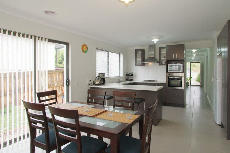 68 Parkwood Drive, HIGHTON VIC 3216, Highton - Thumbnail 3