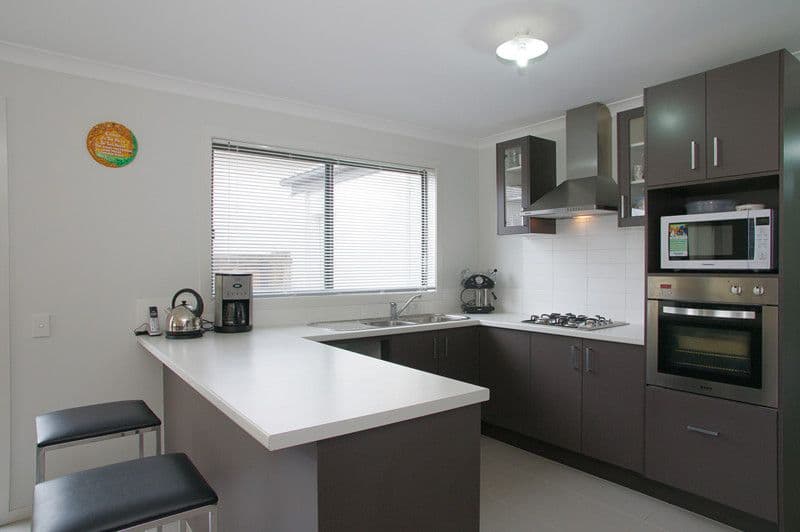 68 Parkwood Drive, HIGHTON VIC 3216, Highton - Thumbnail 4