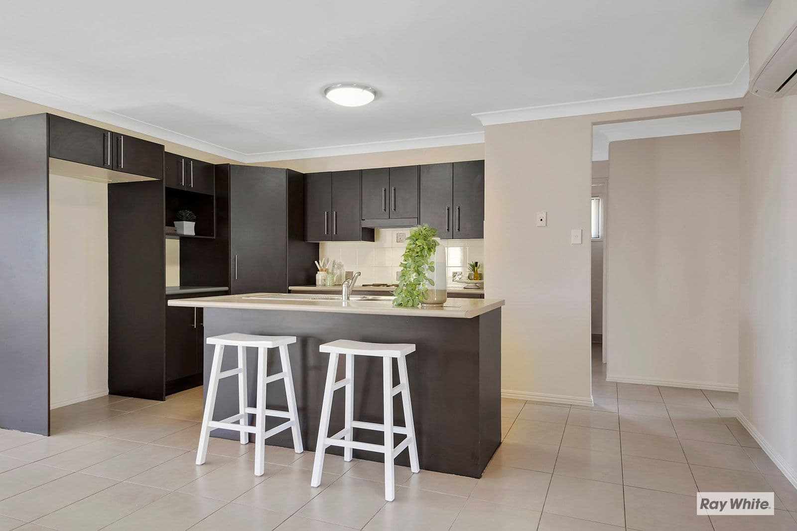 12 Rowe Crescent, Taranganba QLD 4703, Taranganba - Thumbnail 4