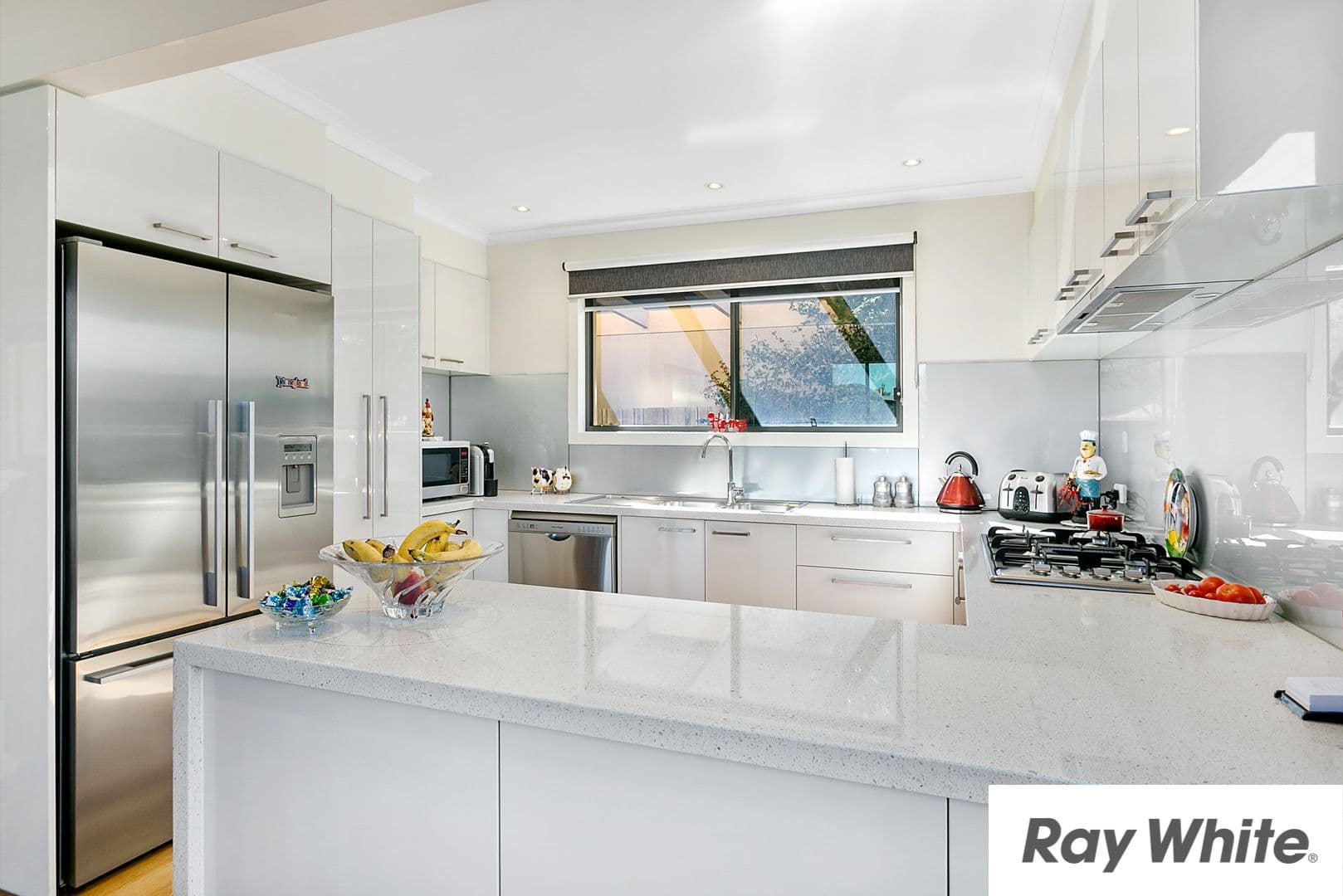 2 Seaview Avenue, Safety Beach VIC 3936, Safety Beach - Thumbnail 2