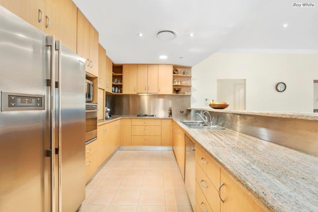 20 Rowallan Close, Westlake QLD 4074, Westlake - Thumbnail 2