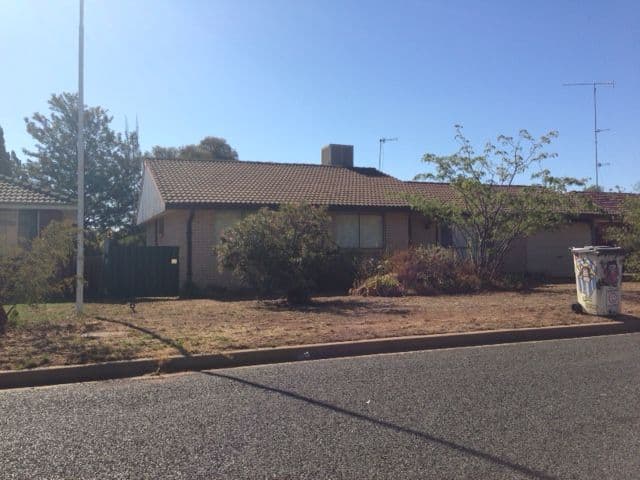 10 Craft Crescent, CONDOBOLIN NSW 2877, Condobolin - Image 1
