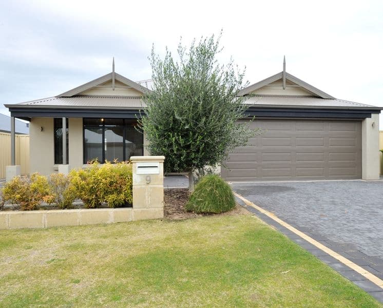 9 Caves Way, Secret Harbour WA 6173, Secret Harbour - Thumbnail 2