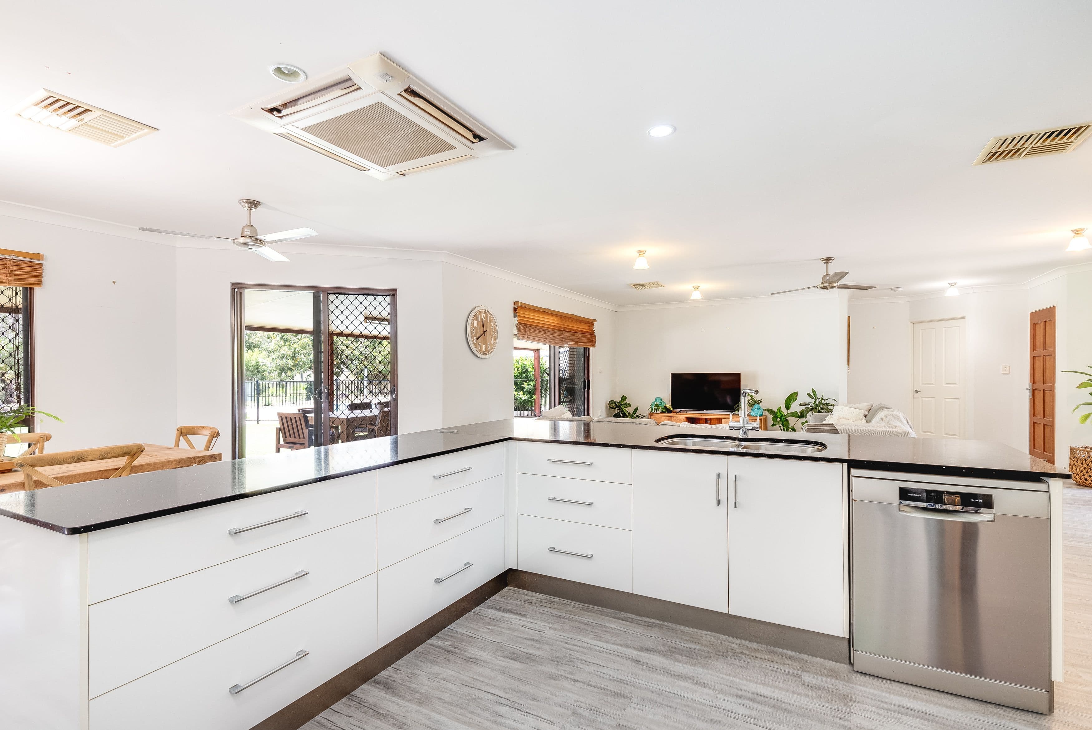 10 Akubra Drive, Emerald QLD 4720, Emerald - Thumbnail 4
