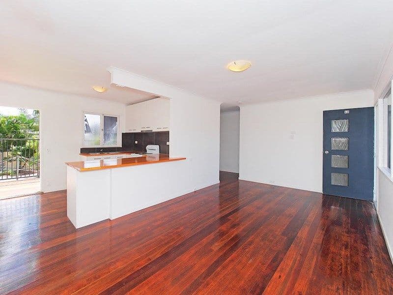 46 Nyanza Street, Woodridge QLD 4114, Woodridge - Thumbnail 2