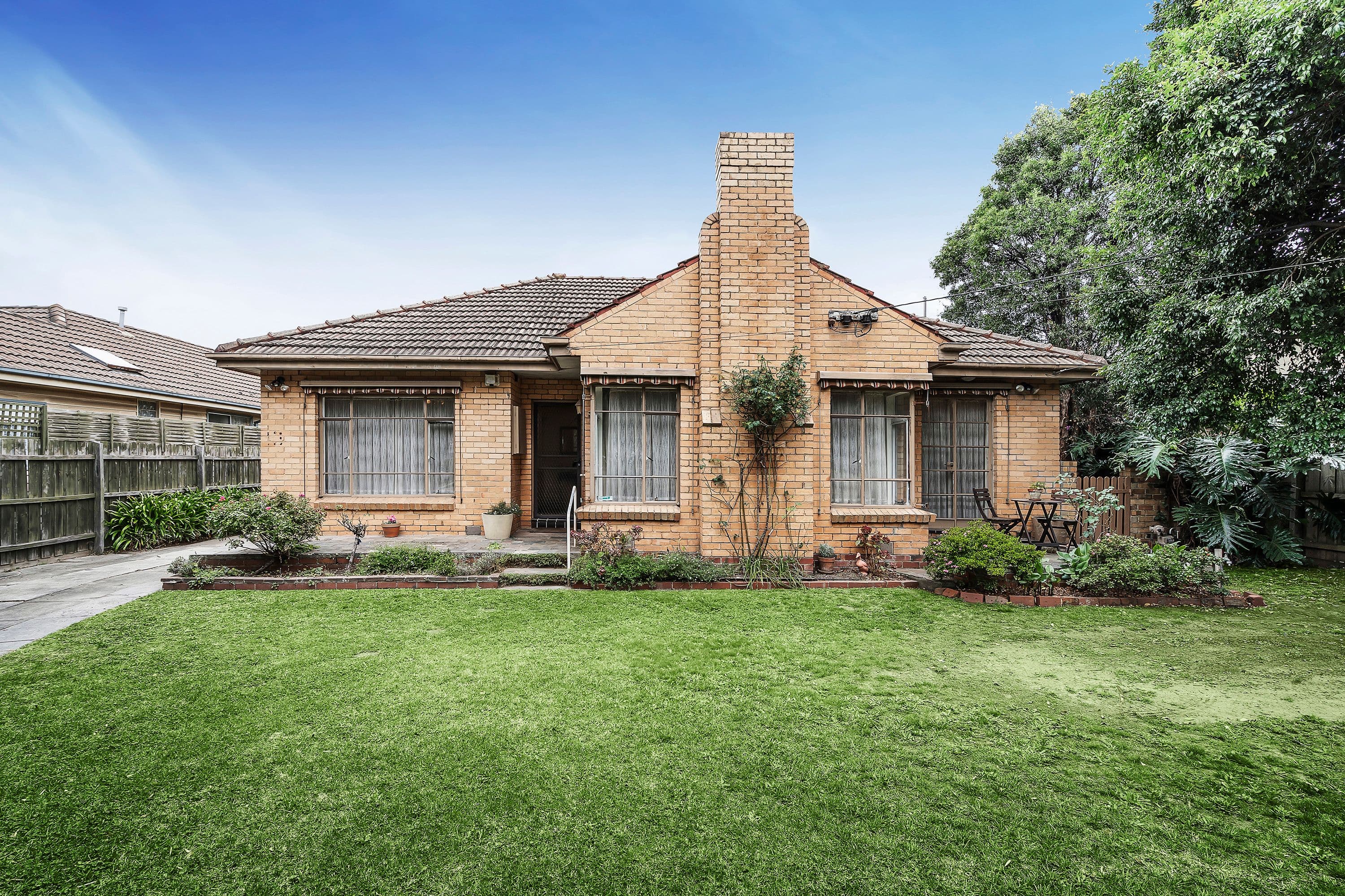 19 Beddoe Avenue, Clayton VIC 3168, Clayton - Thumbnail 2