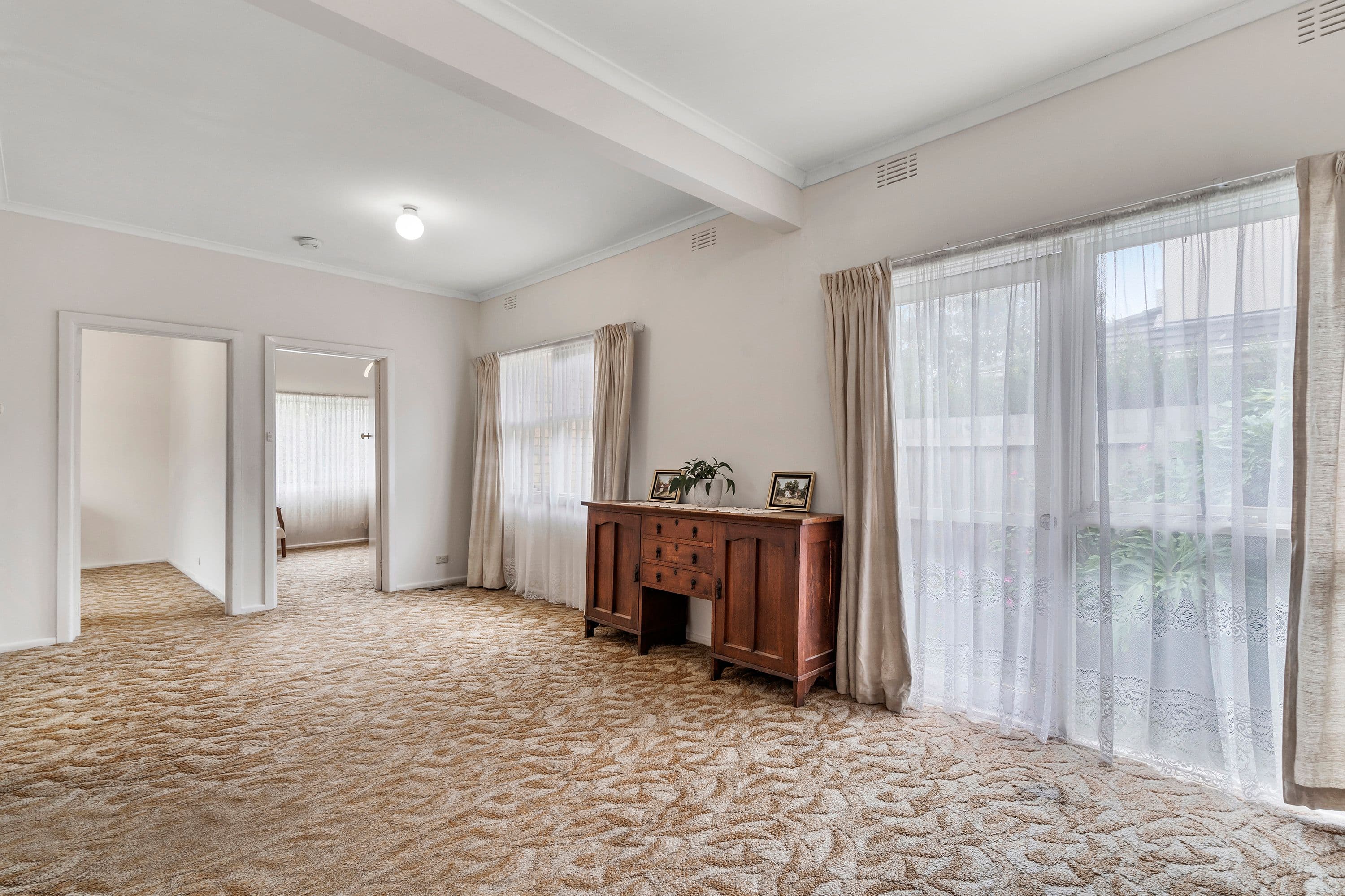 19 Beddoe Avenue, Clayton VIC 3168, Clayton - Thumbnail 5
