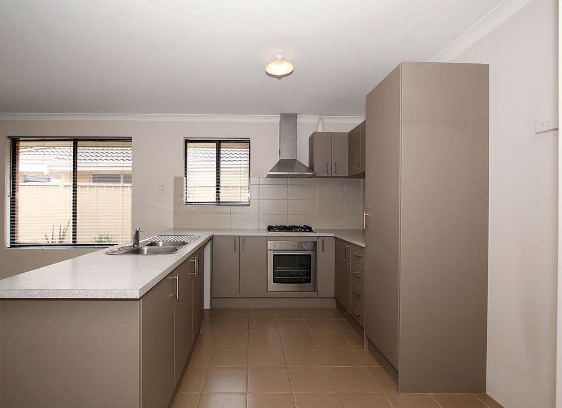 24 Fairlie Road, CANNING VALE WA 6155, Canning Vale - Thumbnail 2