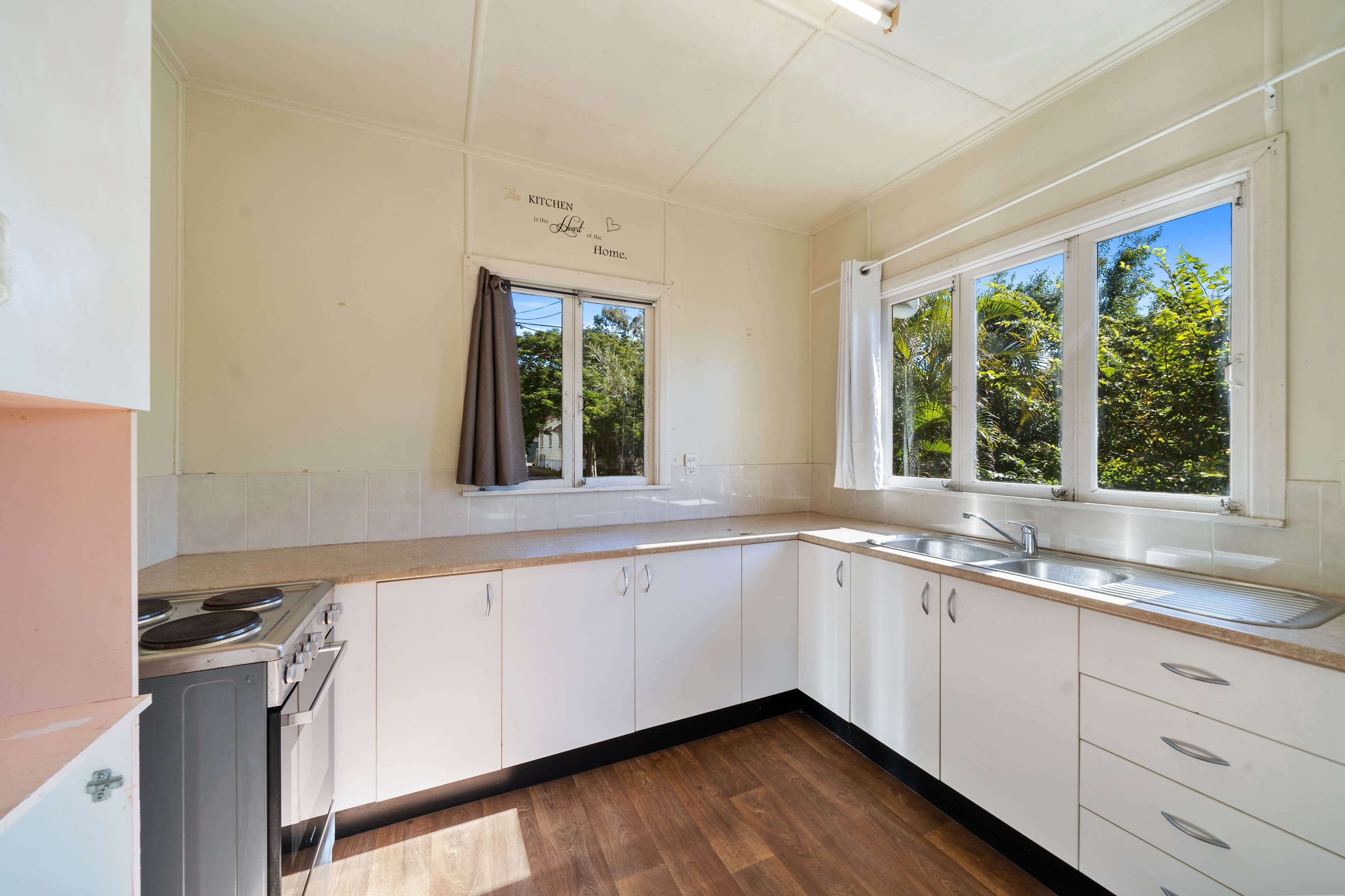 4 Harold Street, Bundamba QLD 4304, Bundamba - Thumbnail 4