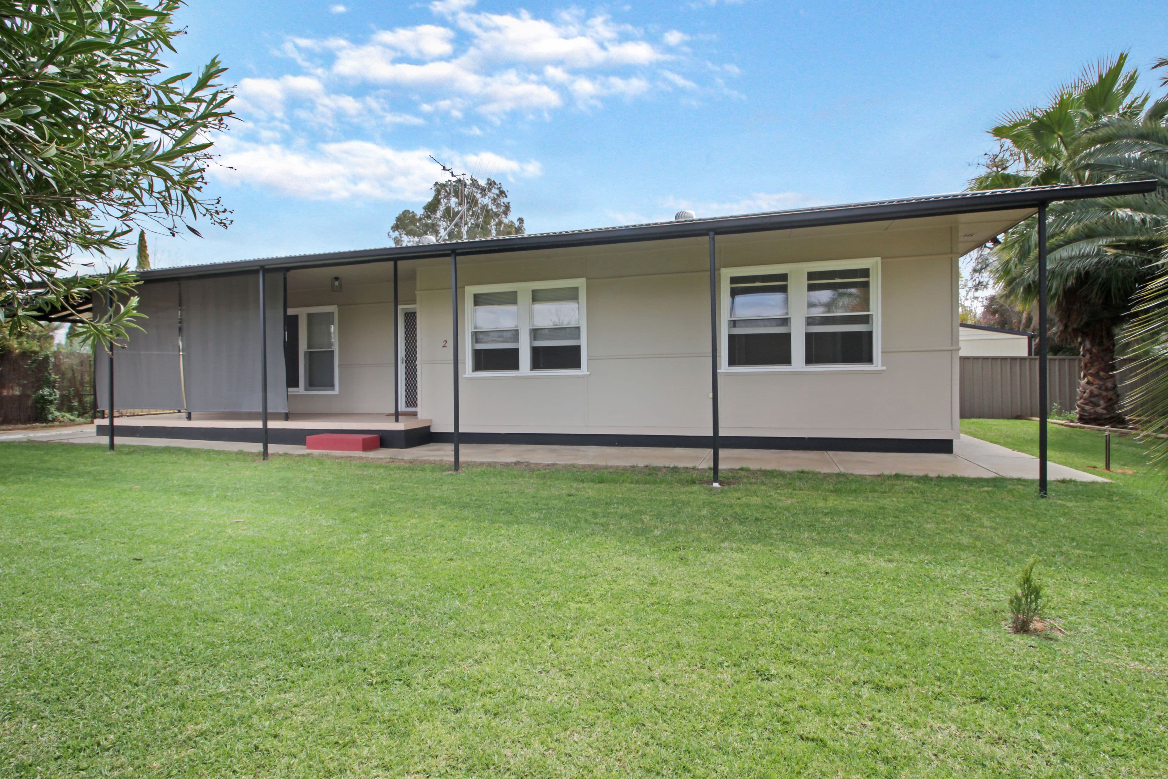 2 Kurrajong Avenue, Renmark SA 5341, Renmark - Thumbnail 3