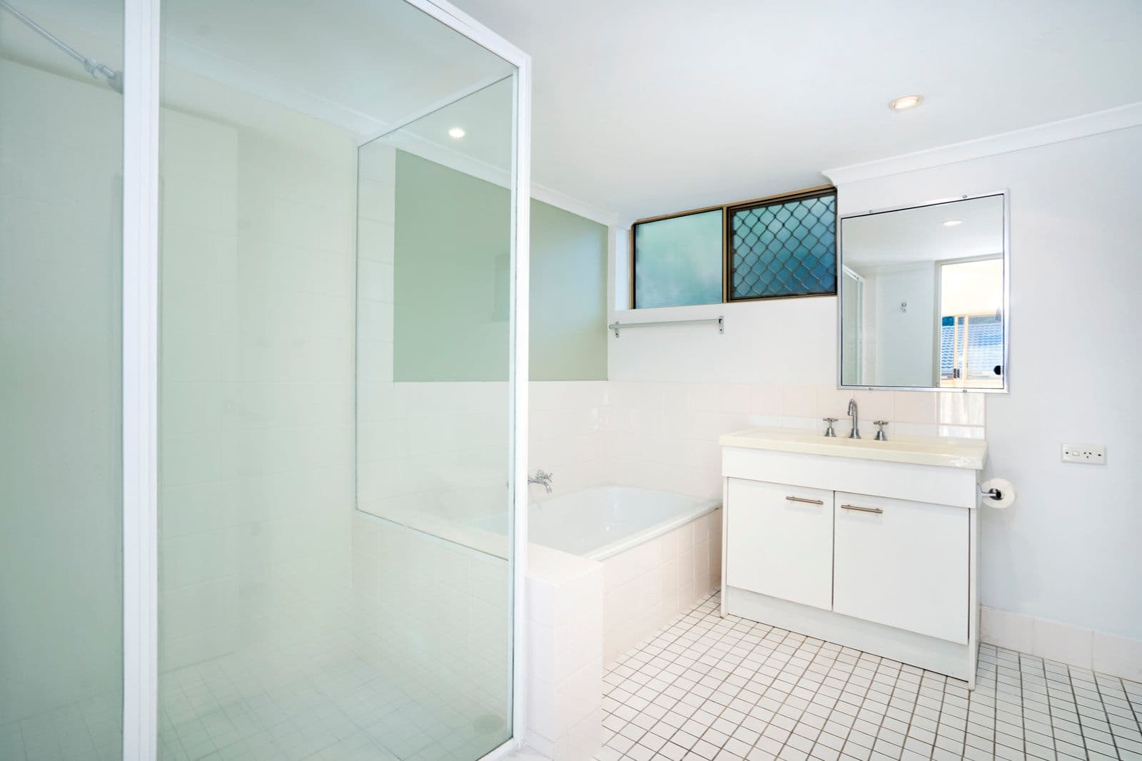5 Clancy Court, Tugun QLD 4224, Tugun - Thumbnail 6