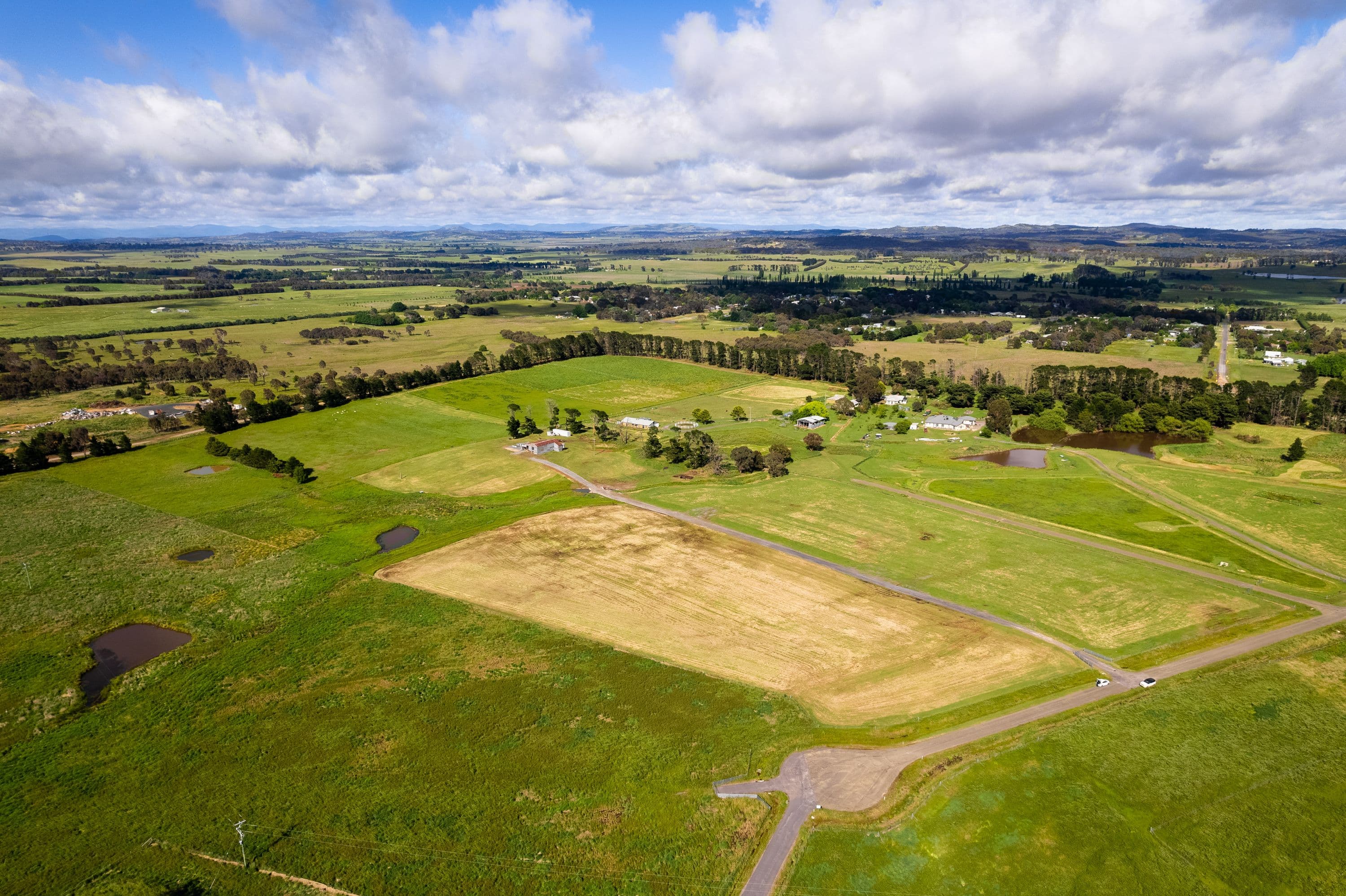 36 McLeods Creek Drive, Gundaroo NSW 2620, Gundaroo - Thumbnail 2