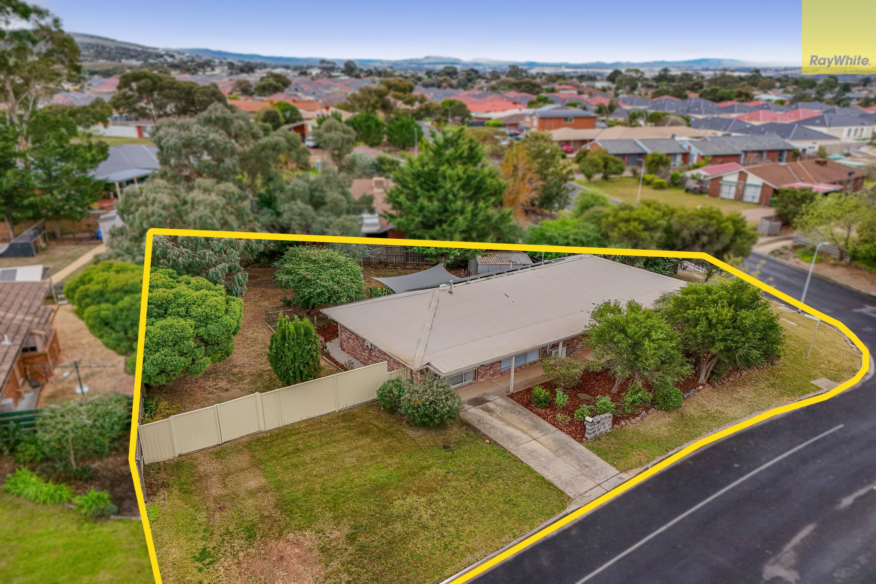 92 Underbank Boulevard, Bacchus Marsh VIC 3340, Bacchus Marsh - Image 1