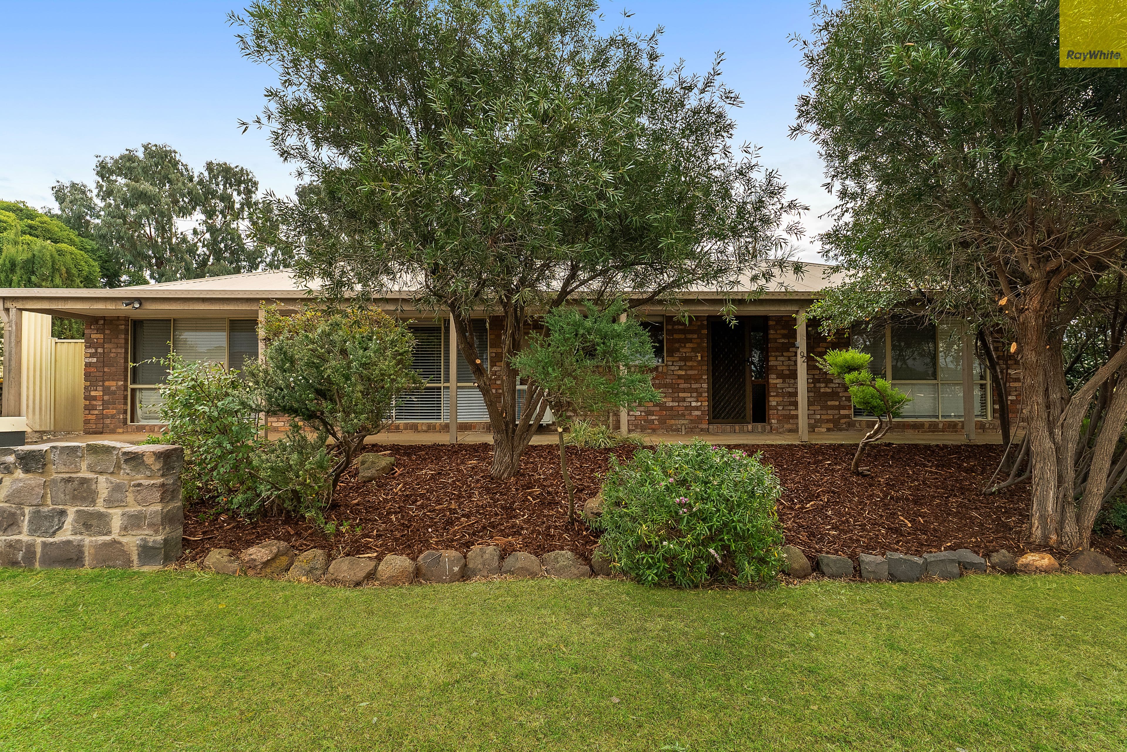 92 Underbank Boulevard, Bacchus Marsh VIC 3340, Bacchus Marsh - Thumbnail 2