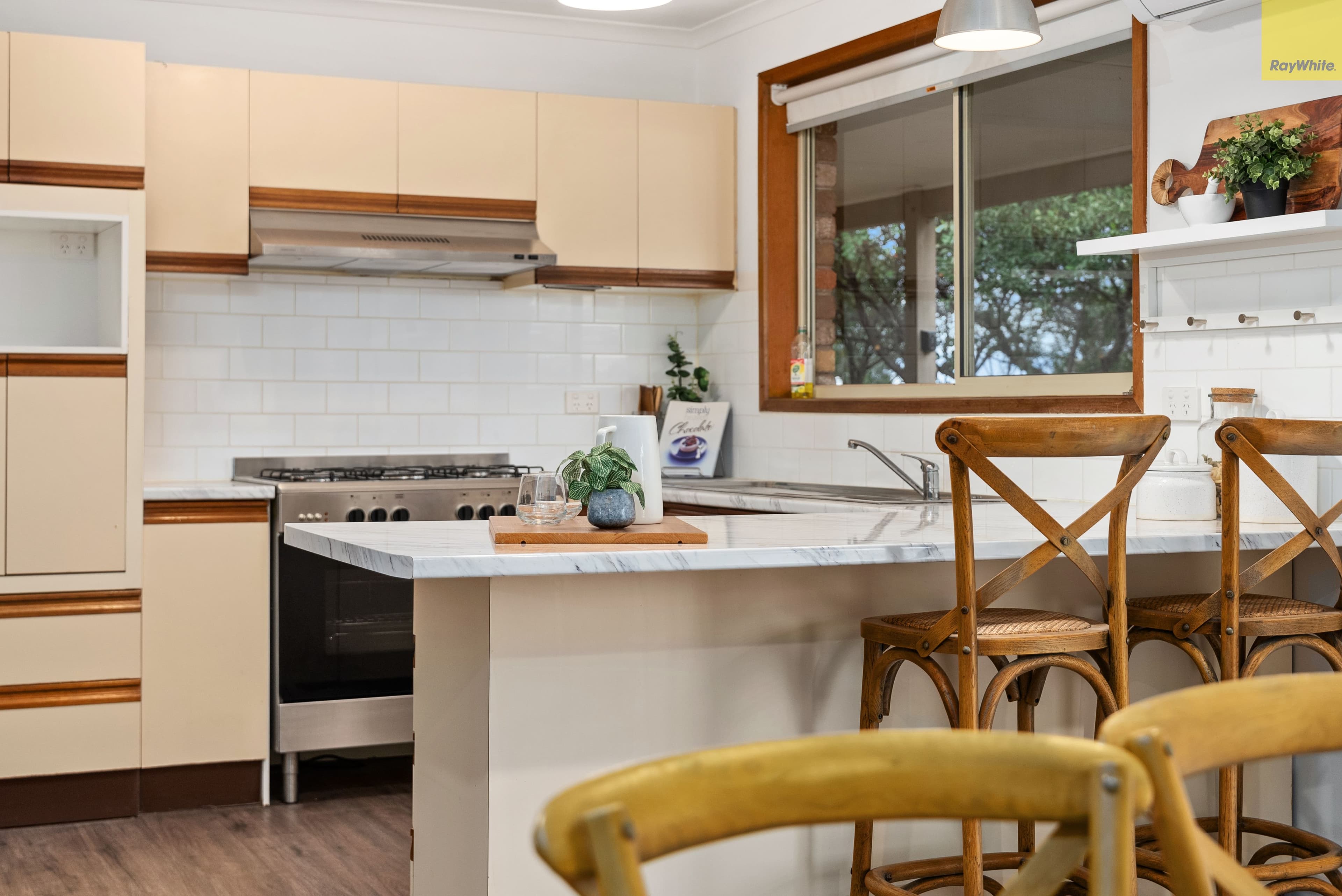 92 Underbank Boulevard, Bacchus Marsh VIC 3340, Bacchus Marsh - Thumbnail 4
