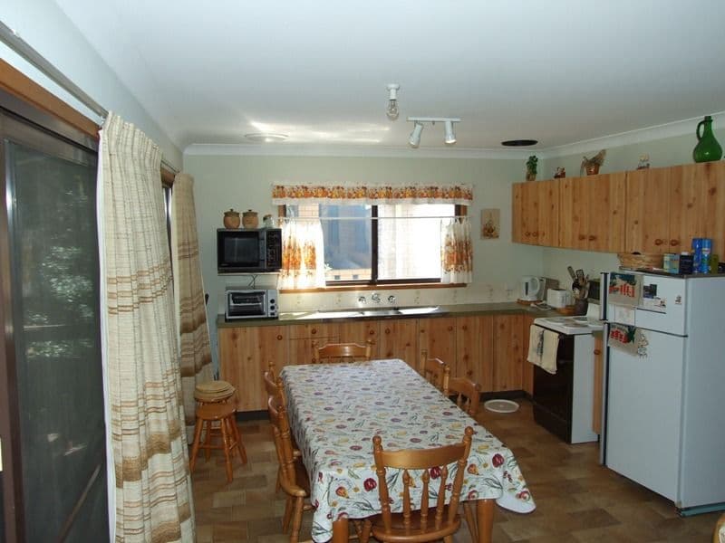 6 Parkinson Street, NARRAWALLEE NSW 2539, Narrawallee - Thumbnail 3