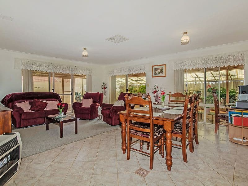 7 Flores Place, WAIKIKI WA 6169, Waikiki - Thumbnail 2