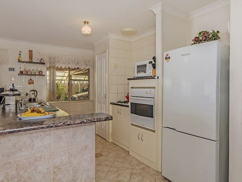 7 Flores Place, WAIKIKI WA 6169, Waikiki - Thumbnail 5