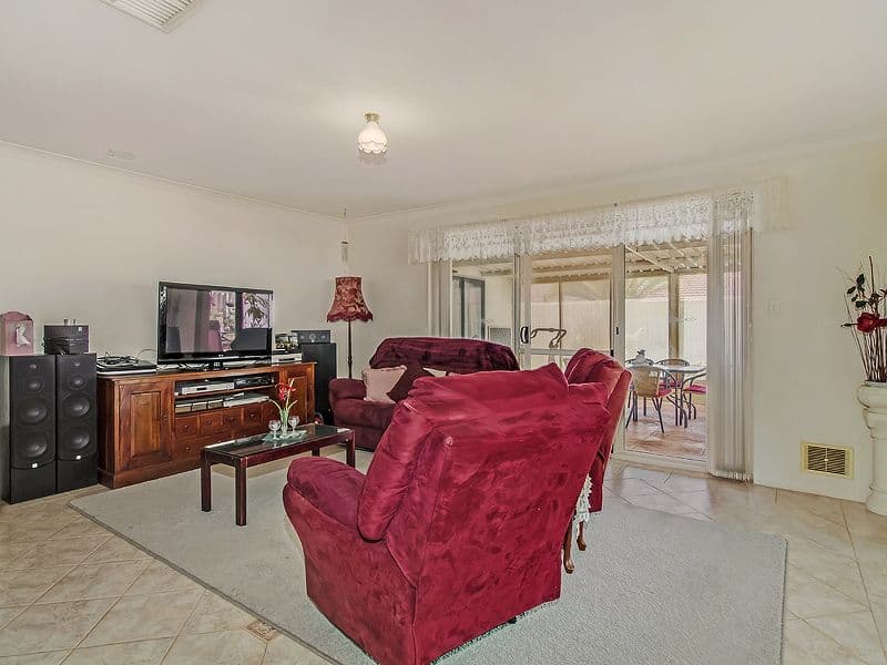7 Flores Place, WAIKIKI WA 6169, Waikiki - Thumbnail 8