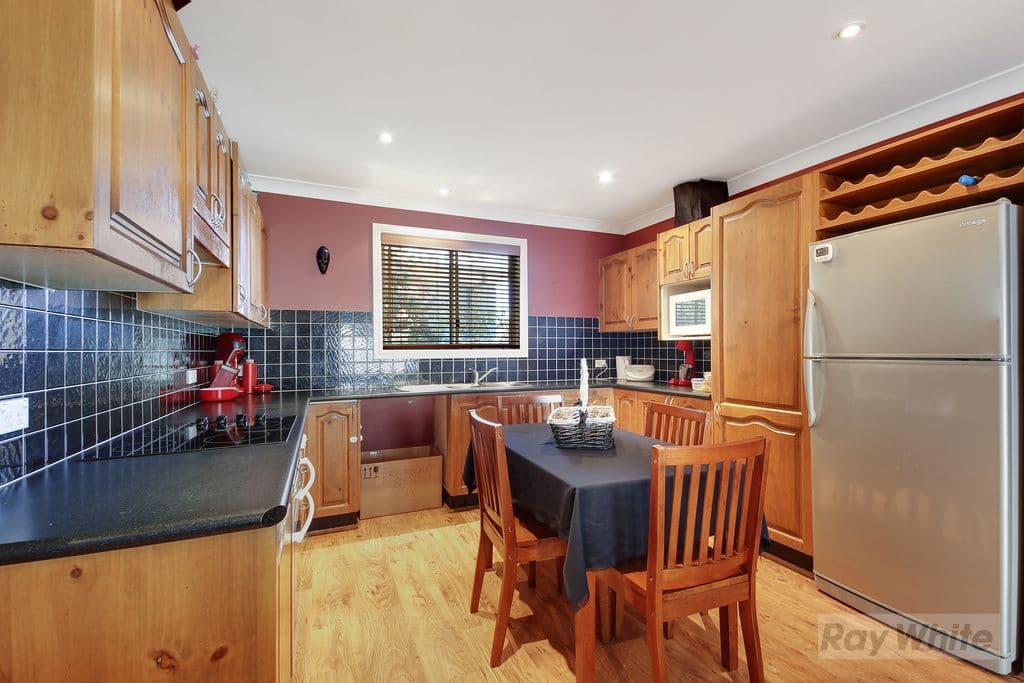8 Amber Court, Goulburn - Thumbnail 2