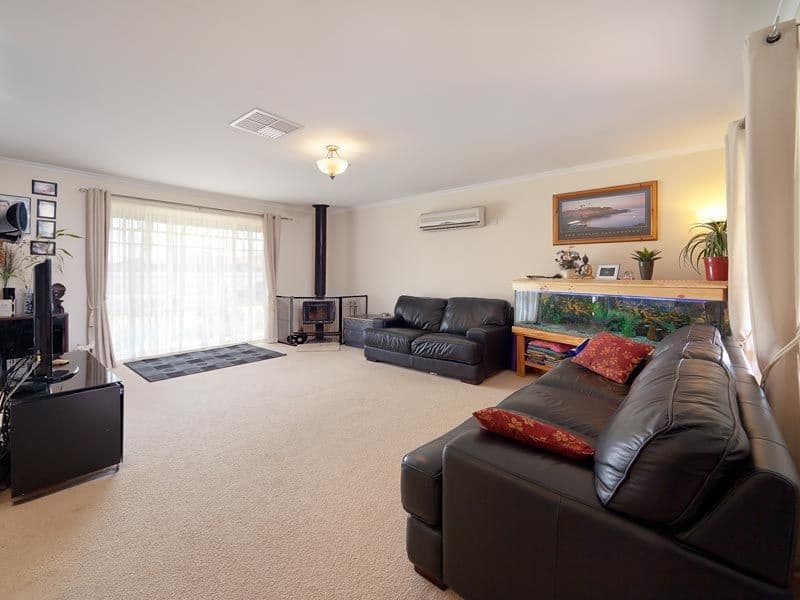 138 High Street, HOWLONG NSW 2643, Howlong - Thumbnail 3
