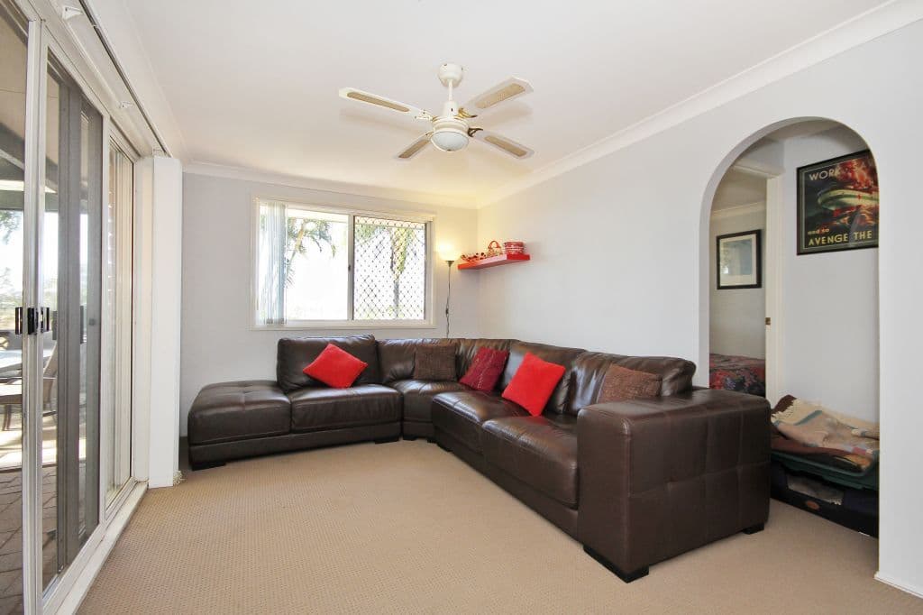19 Terrace Court, MERRIMAC QLD 4226, Merrimac - Thumbnail 8