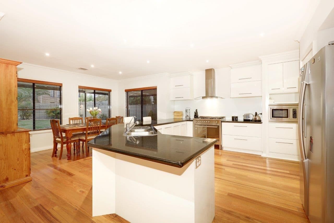 90 Riversdale Drive, TARNEIT VIC 3029, Tarneit - Thumbnail 4