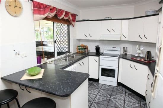15 Martello Drive, KIRWAN QLD 4817, Kirwan - Thumbnail 3