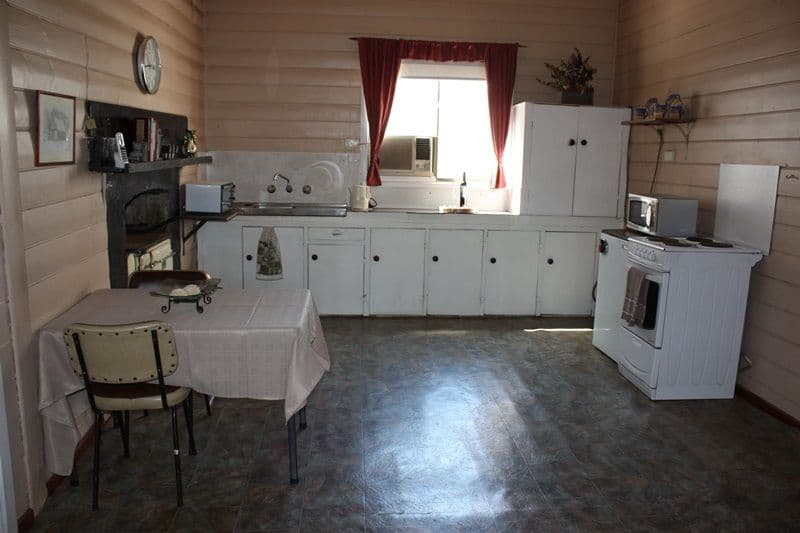 22 Bow Street, COROWA NSW 2646, Corowa - Thumbnail 3