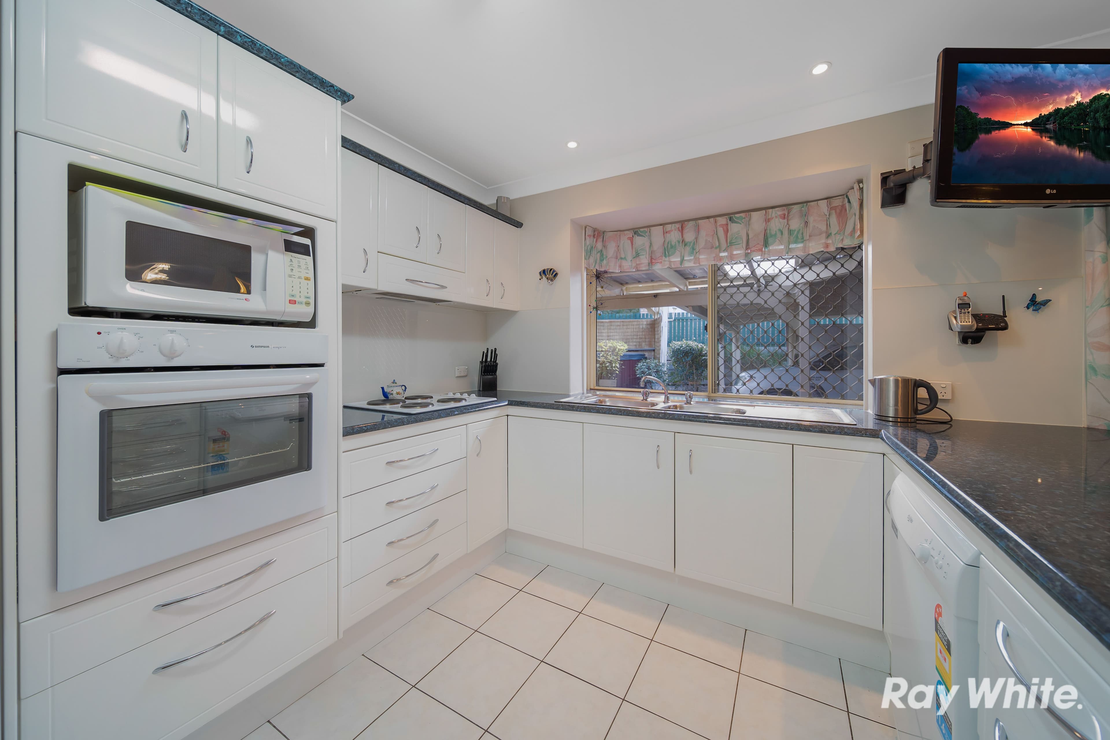 85 Owens Crescent, Regents Park QLD 4118, Regents Park - Thumbnail 2