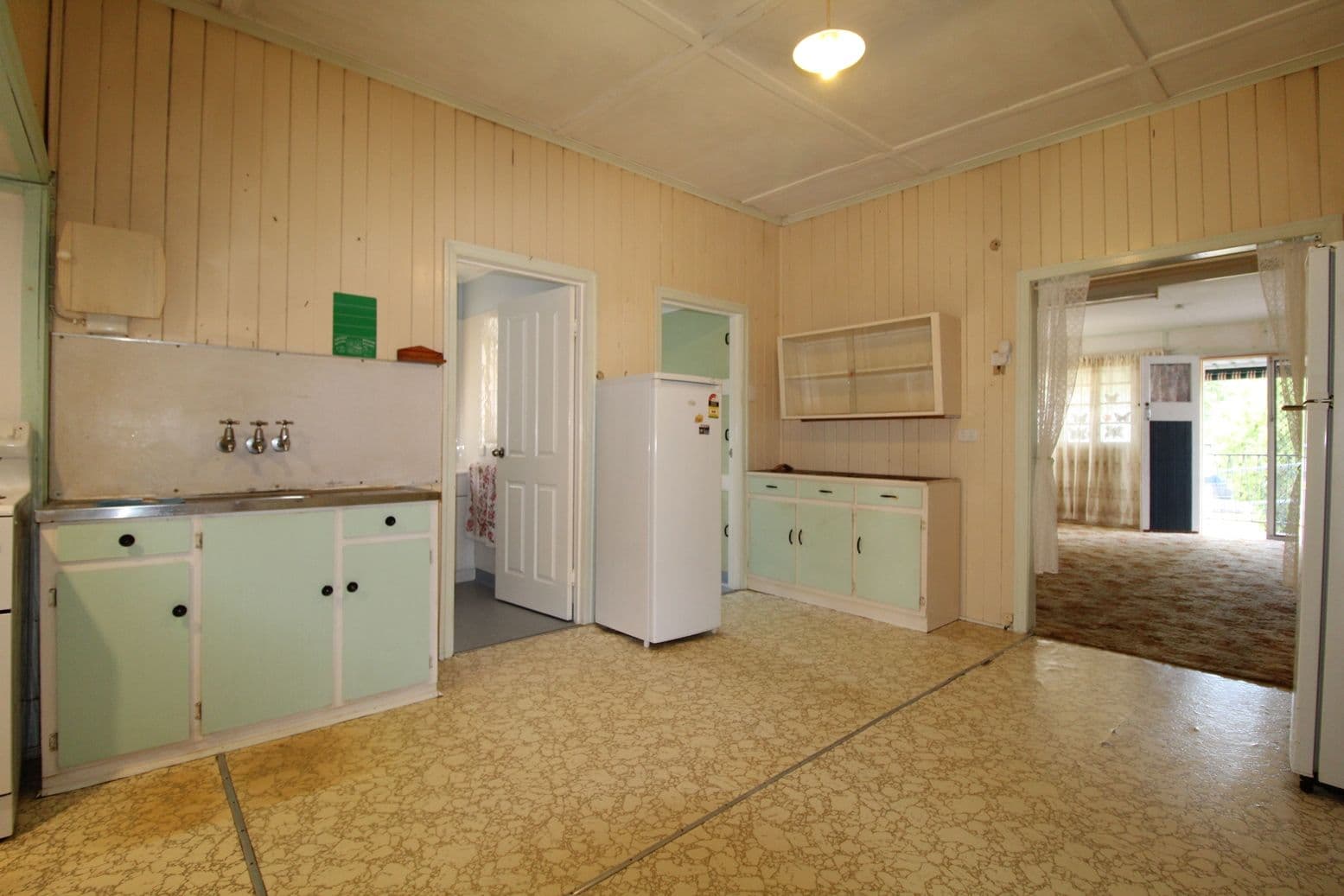 51 Charles Street, Toogoolawah QLD 4313, Toogoolawah - Thumbnail 4