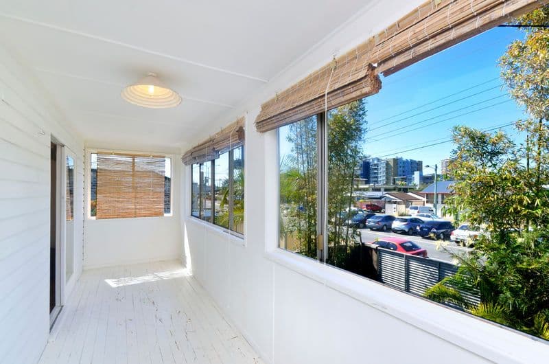 29 Palm Beach Avenue, PALM BEACH QLD 4221, Palm Beach - Thumbnail 2