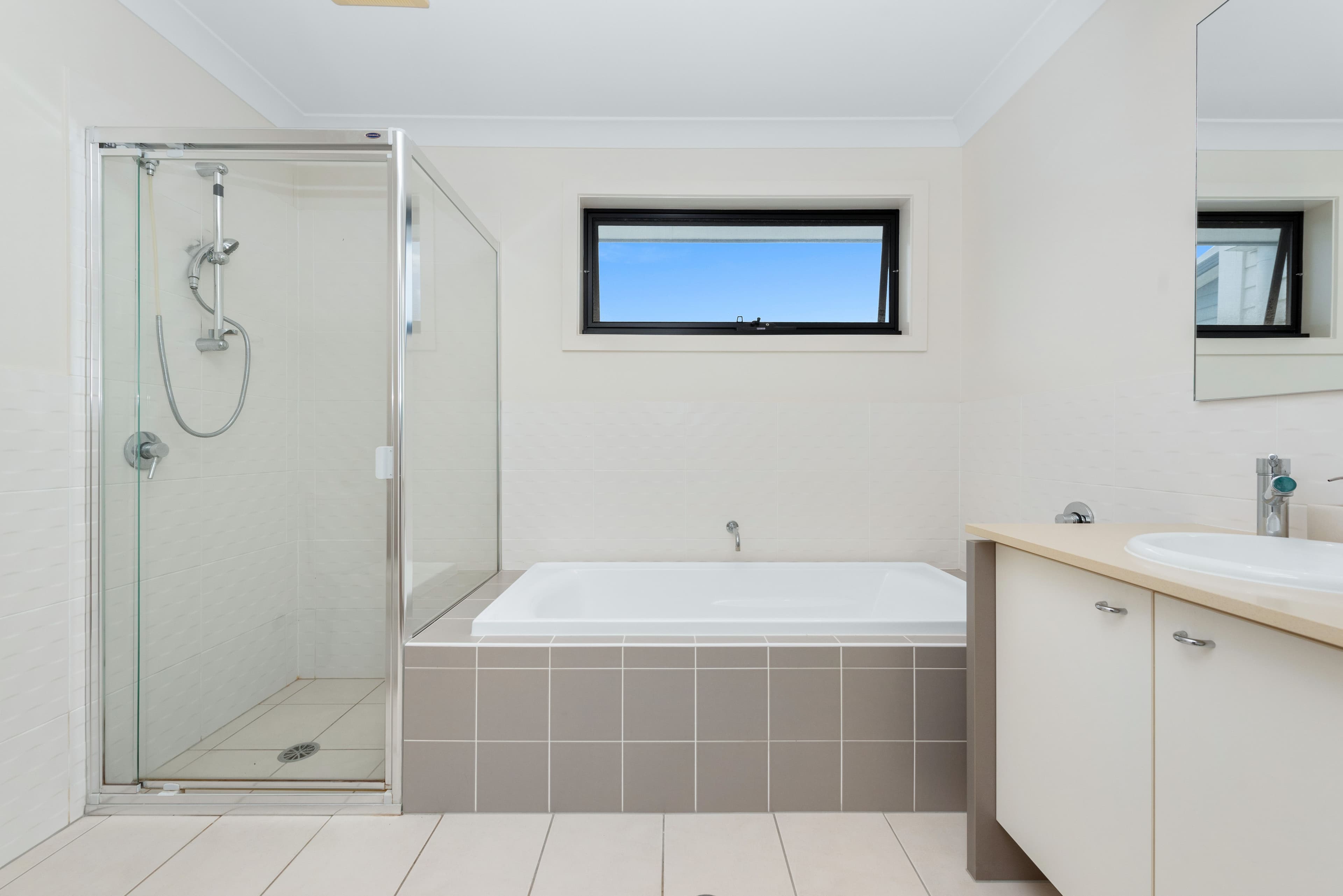 16-28 Surbiton Court, Carindale QLD 4152, Carindale - Thumbnail 6