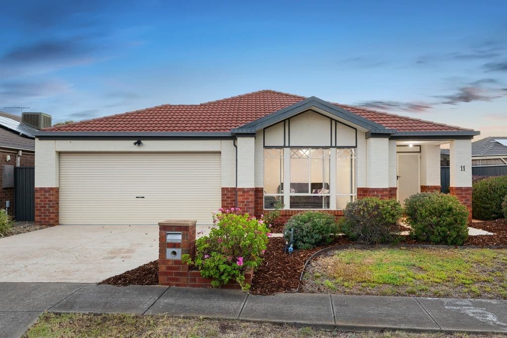 11 Burdekin Street, MANOR LAKES VIC 3024, Manor Lakes - Image 1