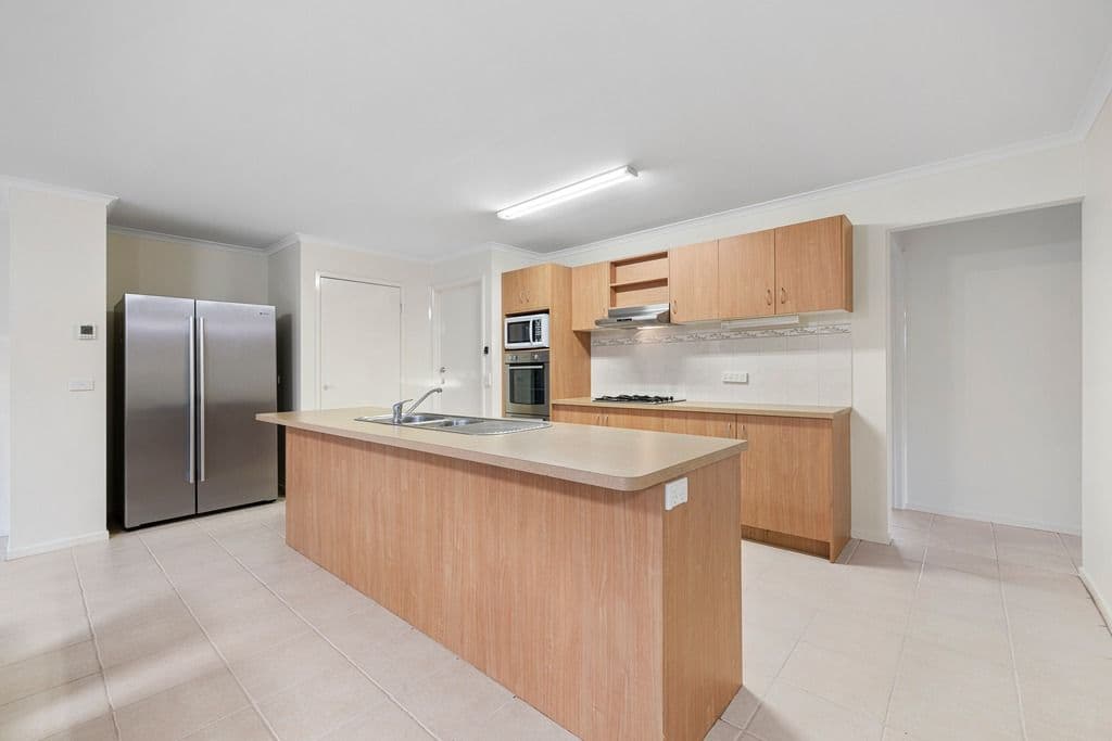 11 Burdekin Street, MANOR LAKES VIC 3024, Manor Lakes - Thumbnail 3