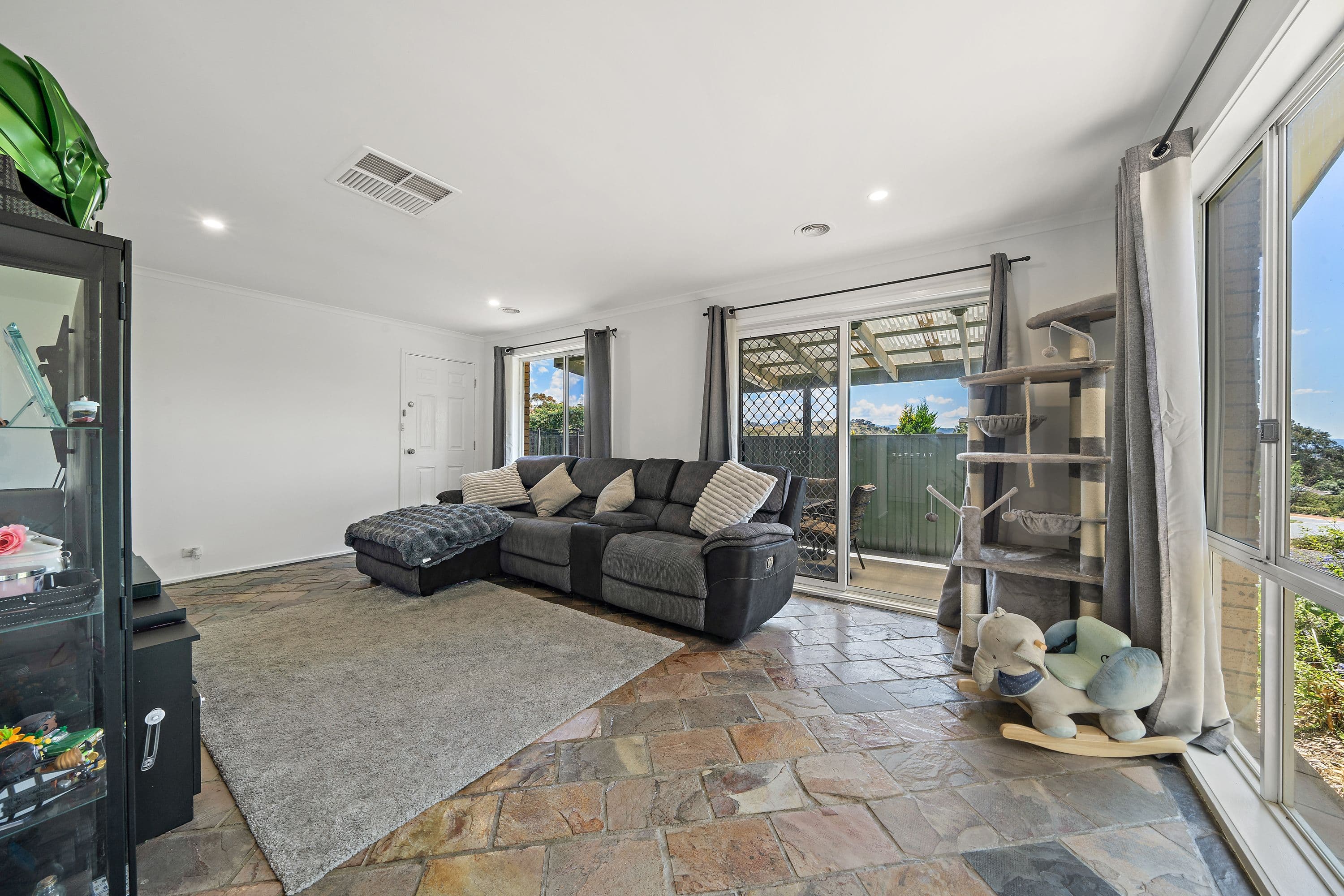1 Carter Place, Banks ACT 2906, Banks - Thumbnail 3