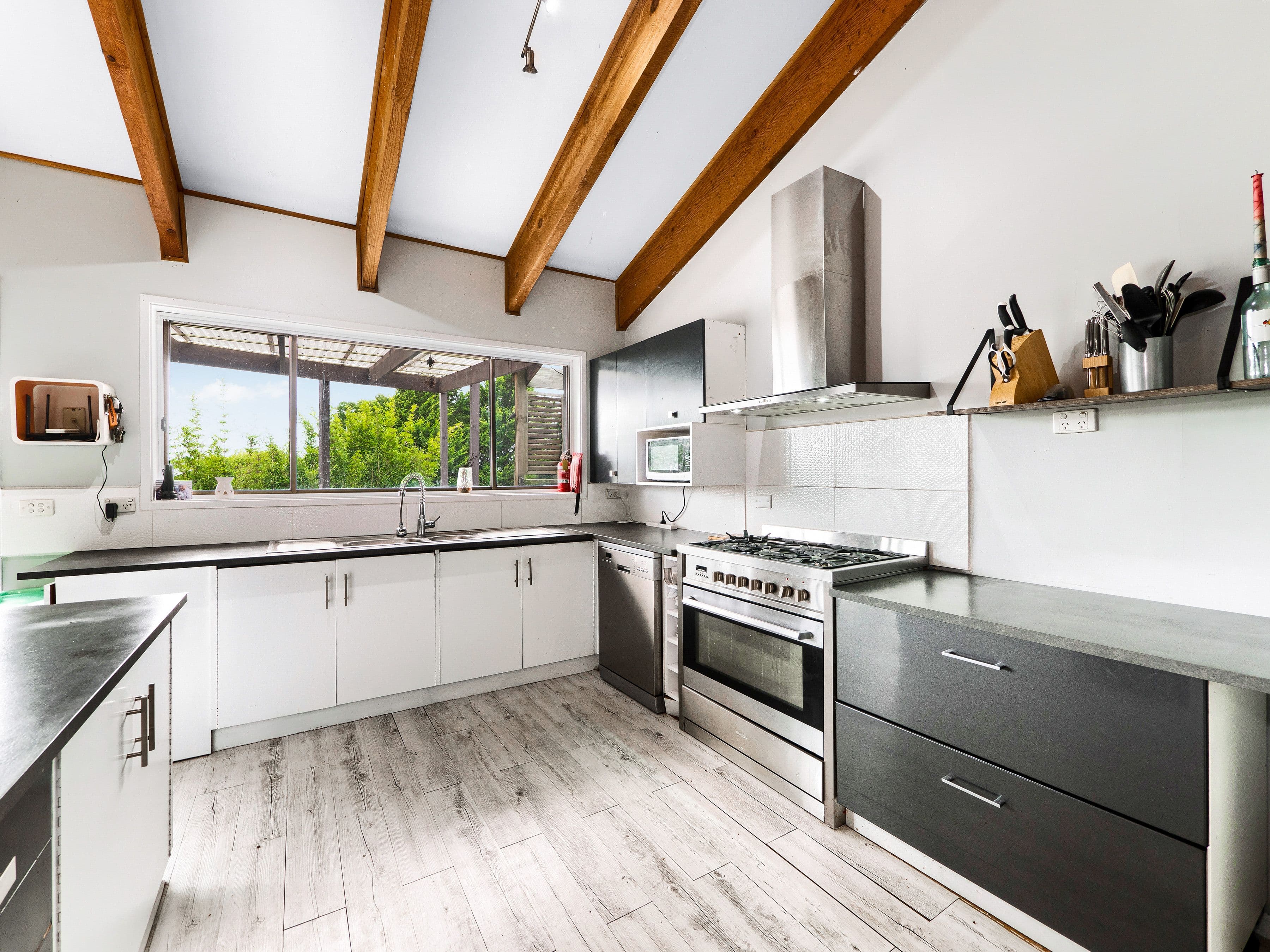 5 Martin Place, Pakenham VIC 3810, Pakenham - Thumbnail 5