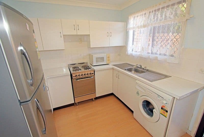 40 Cathne Street, YEPPOON QLD 4703, Yeppoon - Thumbnail 2