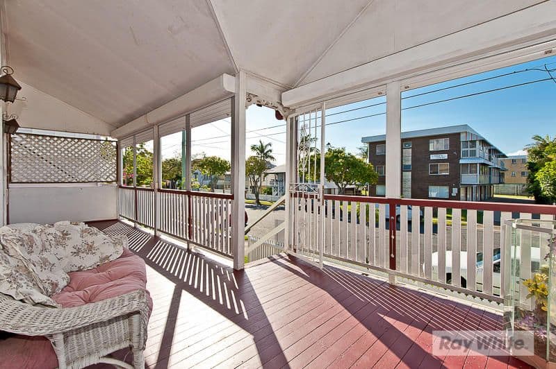 43 Fourth Avenue, SANDGATE QLD 4017, Sandgate - Thumbnail 3