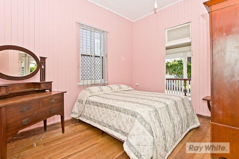 43 Fourth Avenue, SANDGATE QLD 4017, Sandgate - Thumbnail 6
