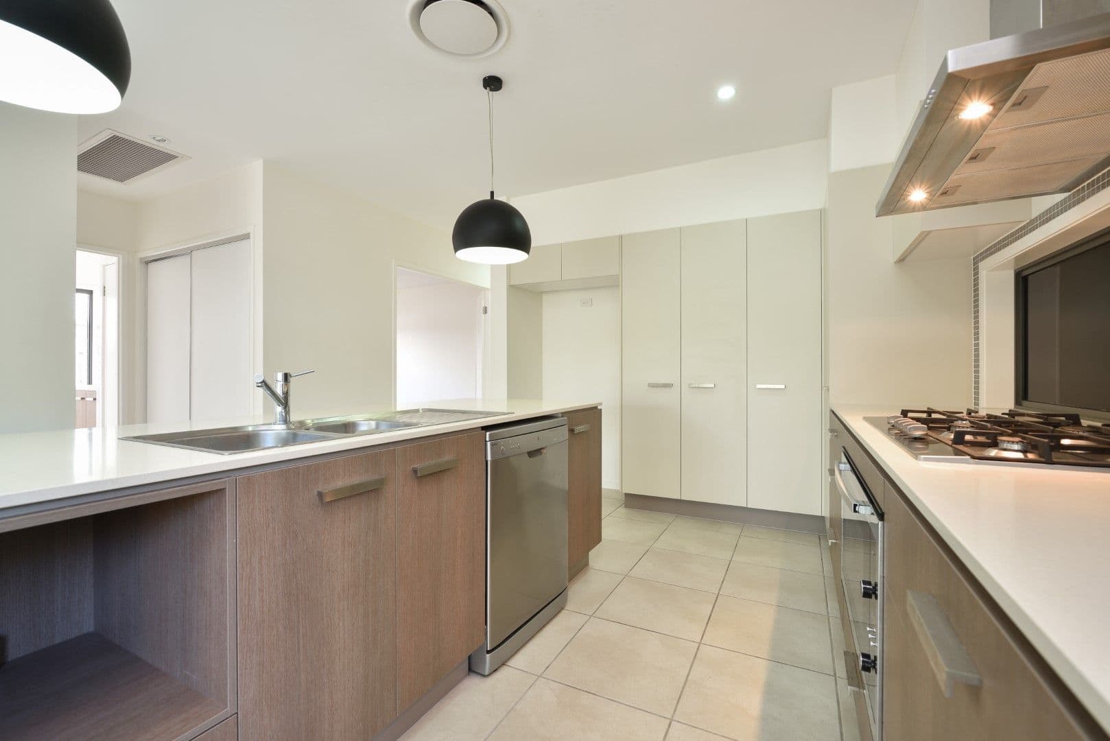 14 Bragg Court, Kirkwood QLD 4680, Kirkwood - Thumbnail 6