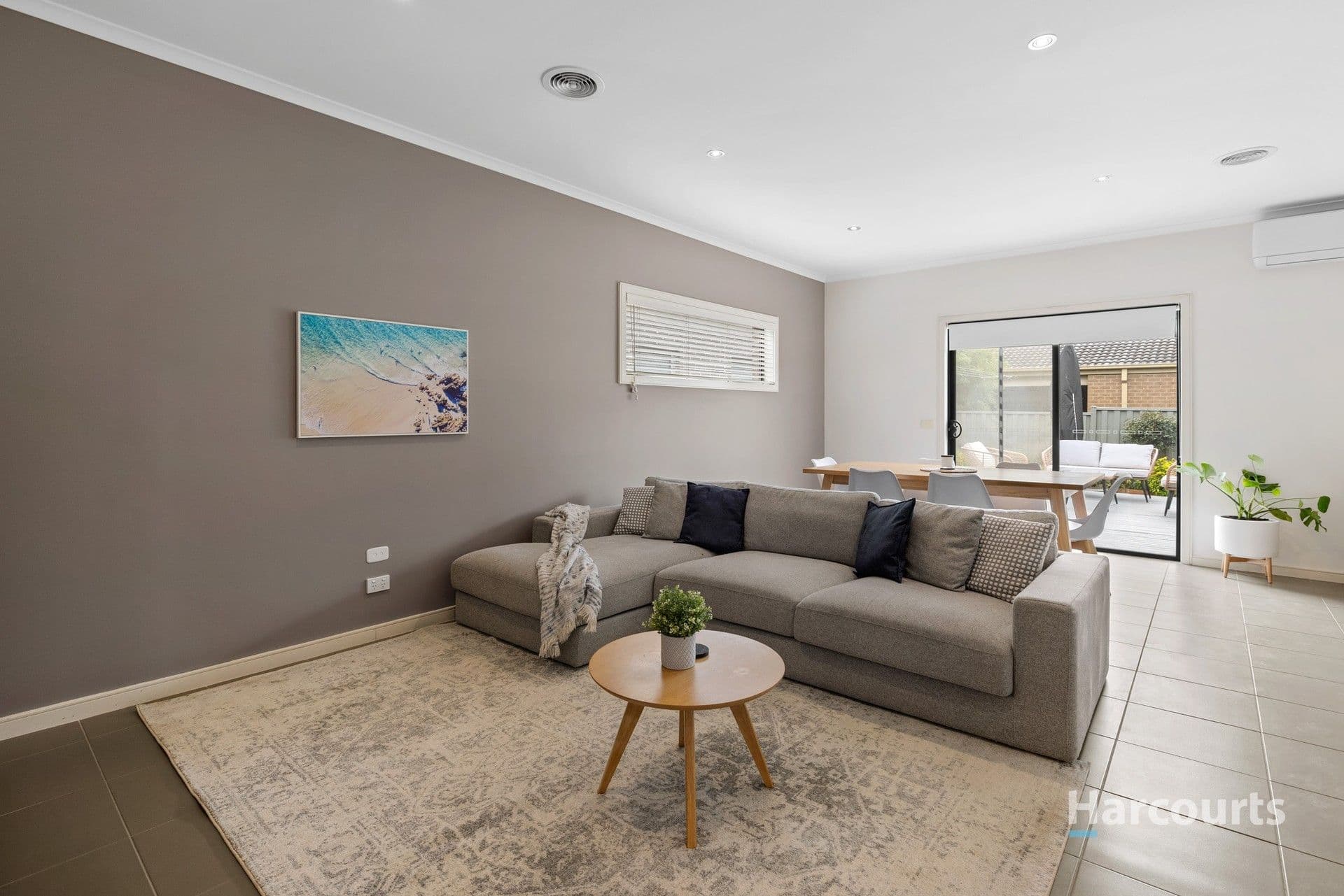 35 Kororoit Approach, Caroline Springs VIC 3023, Caroline Springs - Thumbnail 5